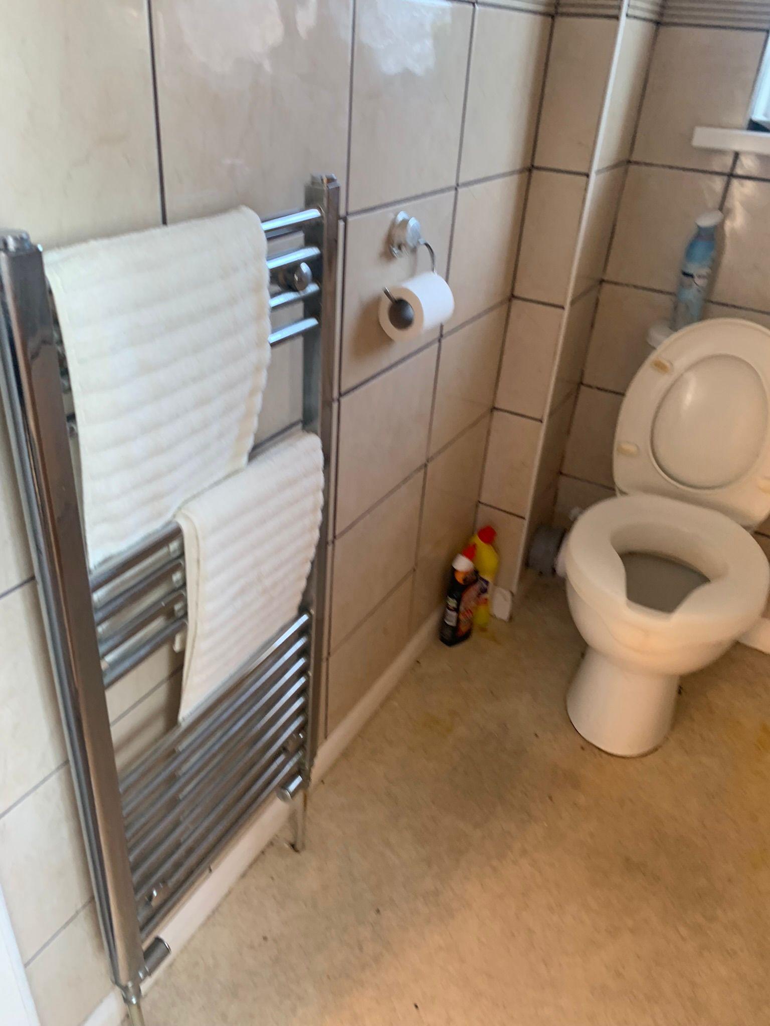 Accessible Walk-in Shower in Leicestershire
